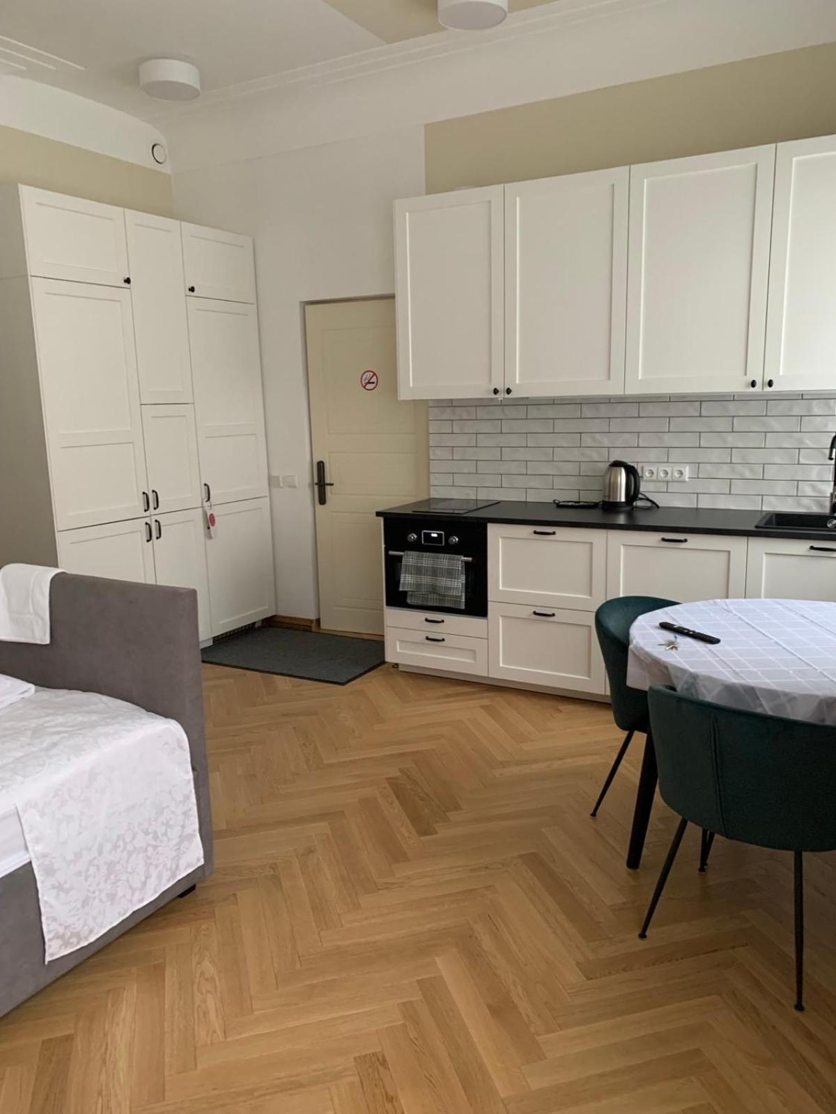 Kaunas Embassy Apartments Buitenkant foto